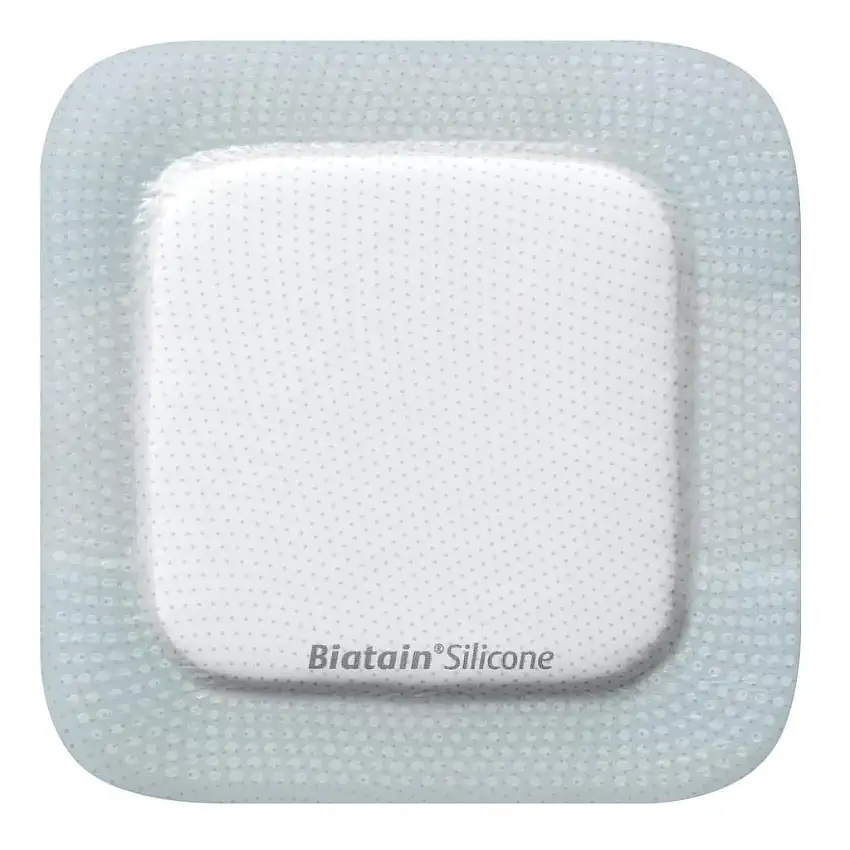 MEDICAZIONE BIATAIN IN SCHIUMA DI POLIURETANO CON BORDO ADESIVO IN SILICONE 10X10 CM 10 PEZZI