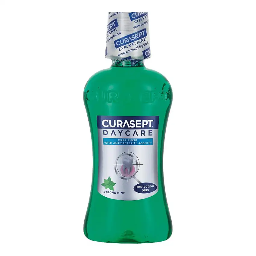CURASEPT COLLUTORIO DAYCARE PROTECTION PLUS MENTA FORTE 250 ML