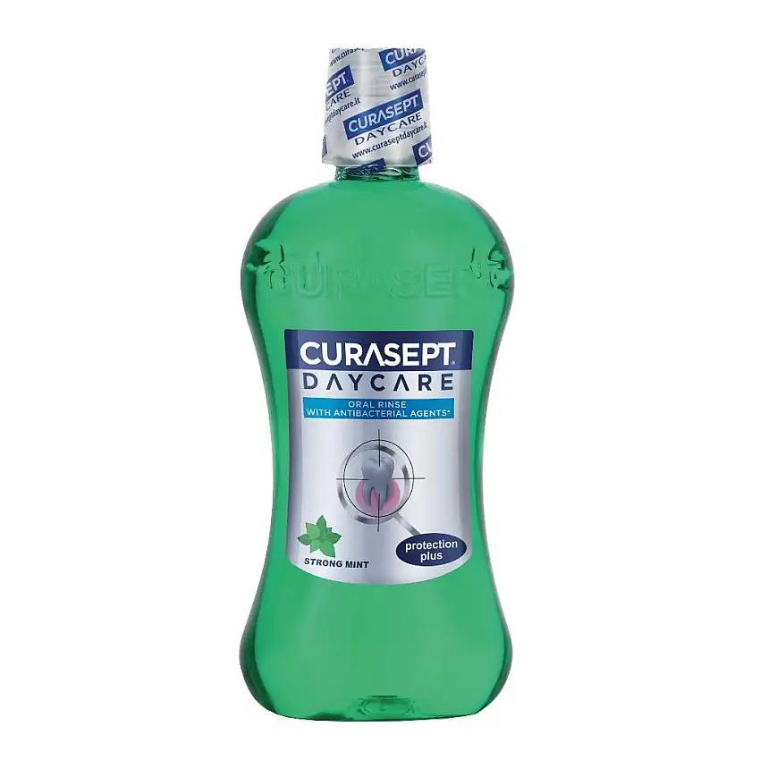 CURASEPT COLLUTORIO DAYCARE PROTECTION PLUS MENTA FORTE 500 ML